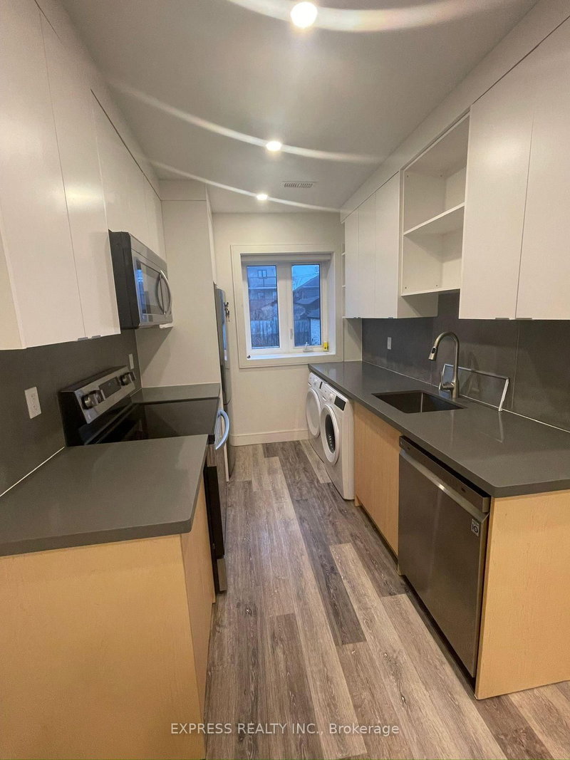 Main - 71 Chamberlain Ave, Toronto, M6E 4J9 | Image 3