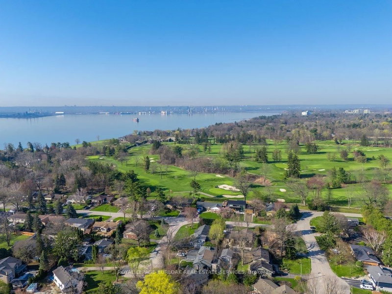 759 King Rd, Burlington, L7T 3K7 | Image 2