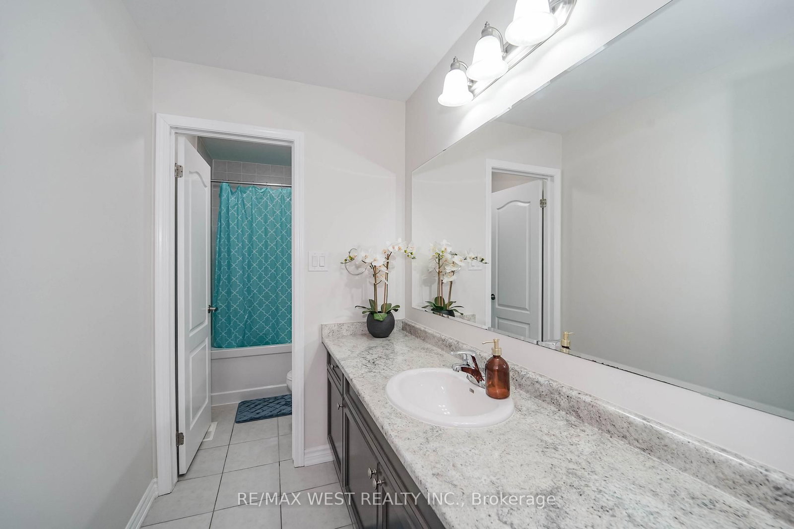 7 Aldersgate Drive - Photo 13