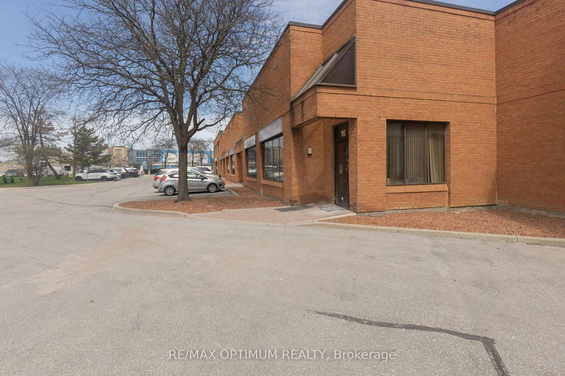 16 - 3 Brewster Rd, Brampton, L6T 5G9 | Image 2
