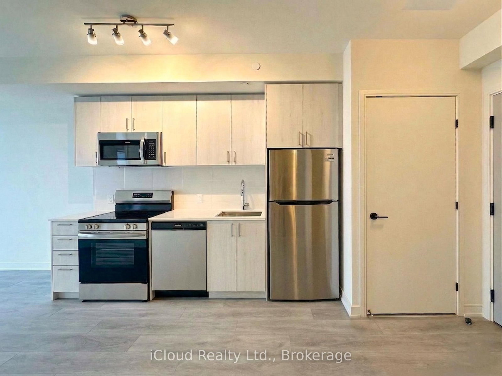 8020 Derry Road, Unit 2406 - Photo 8