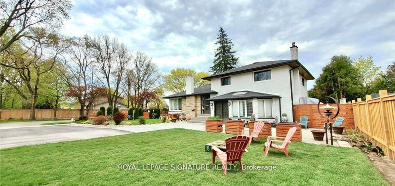 2263 Harcourt Cres, Mississauga, L4Y 1W3 | Image 3