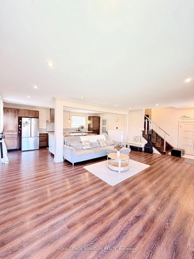2263 Harcourt Crescent • Mississauga, ON photo 8