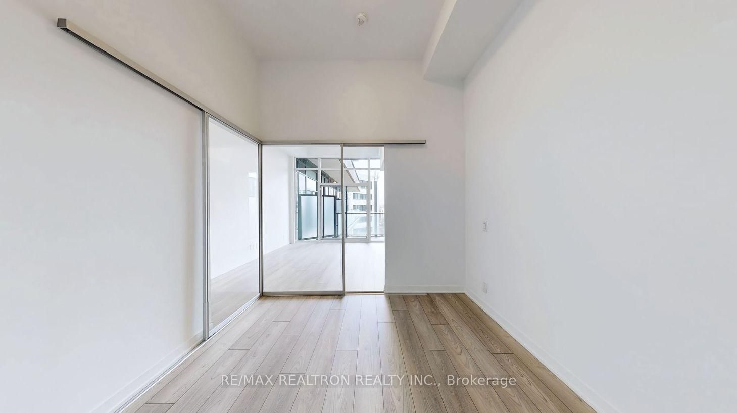 285 Dufferin Street, Unit 401 - Photo 10