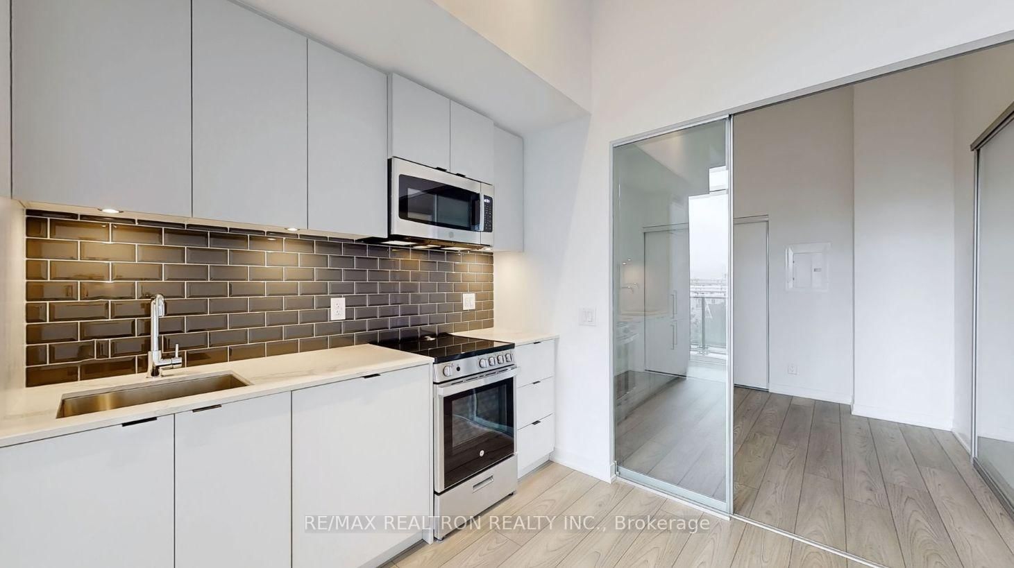 285 Dufferin Street, Unit 401 - Photo 12