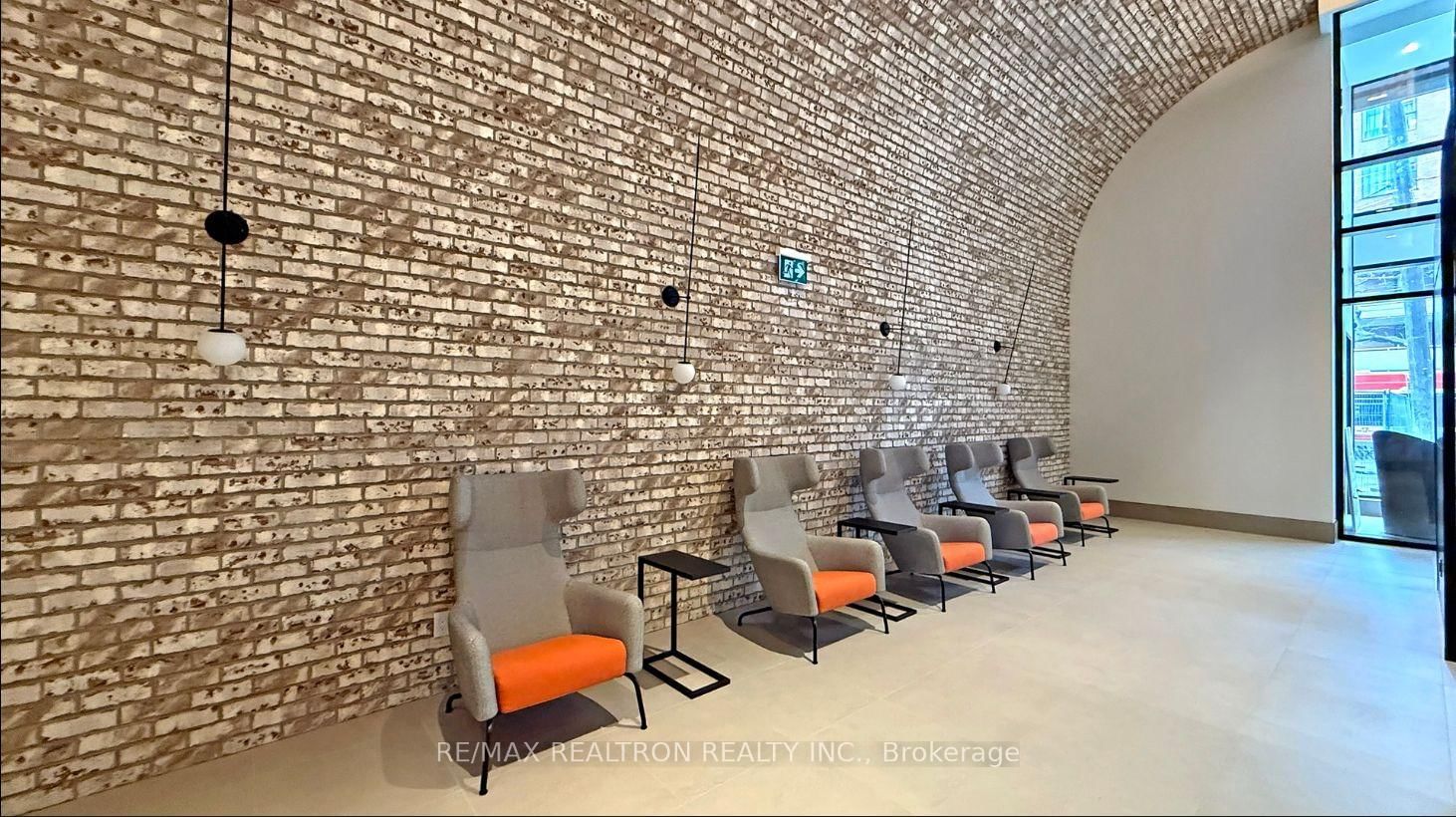 285 Dufferin Street, Unit 401 - Photo 2