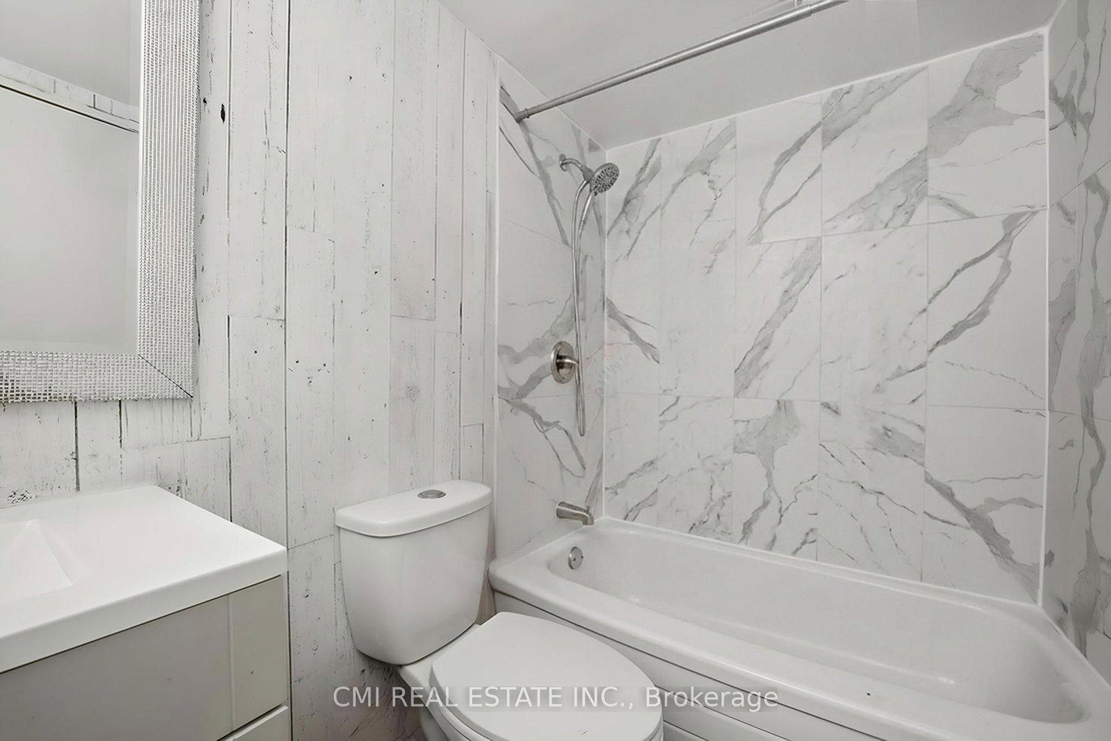 3 Lisa Street, Unit 308 - Photo 32