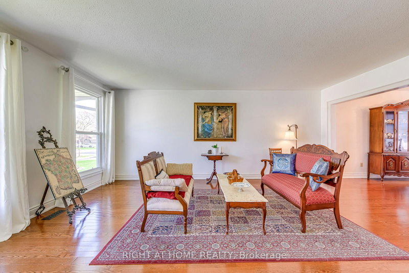 2518 Fifth Line W Line S, Mississauga, L5K 1W2 | Image 3