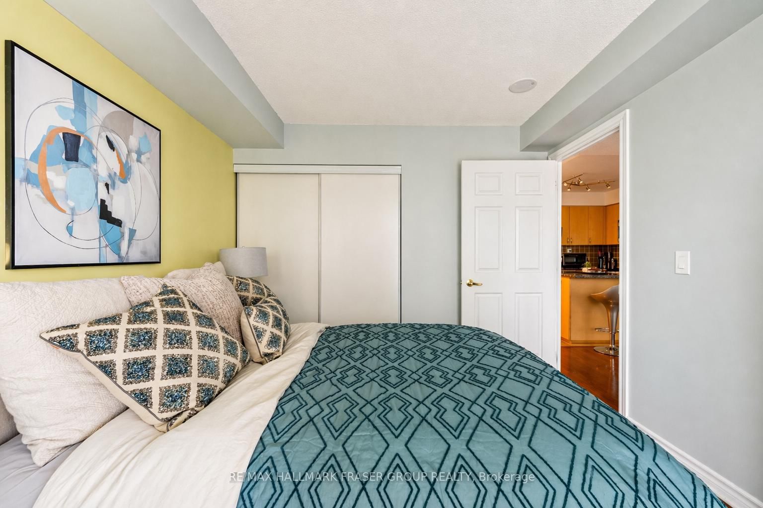 5 Michael Power Place, Unit 905 - Photo 10