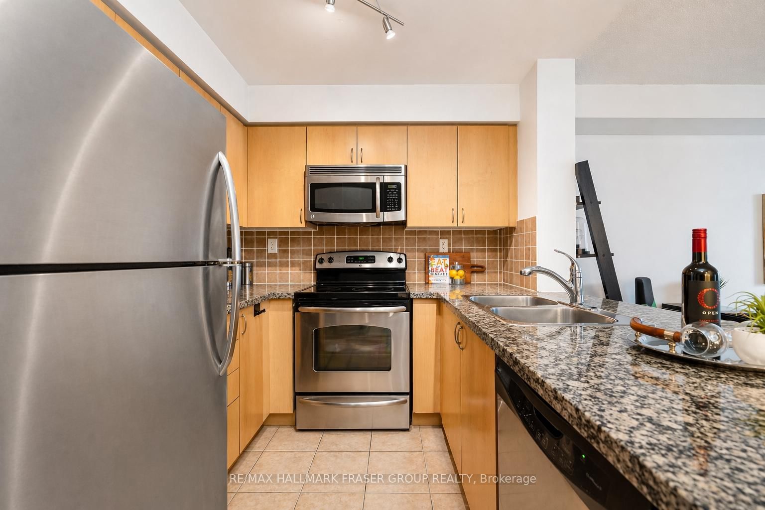 5 Michael Power Place, Unit 905 - Photo 13