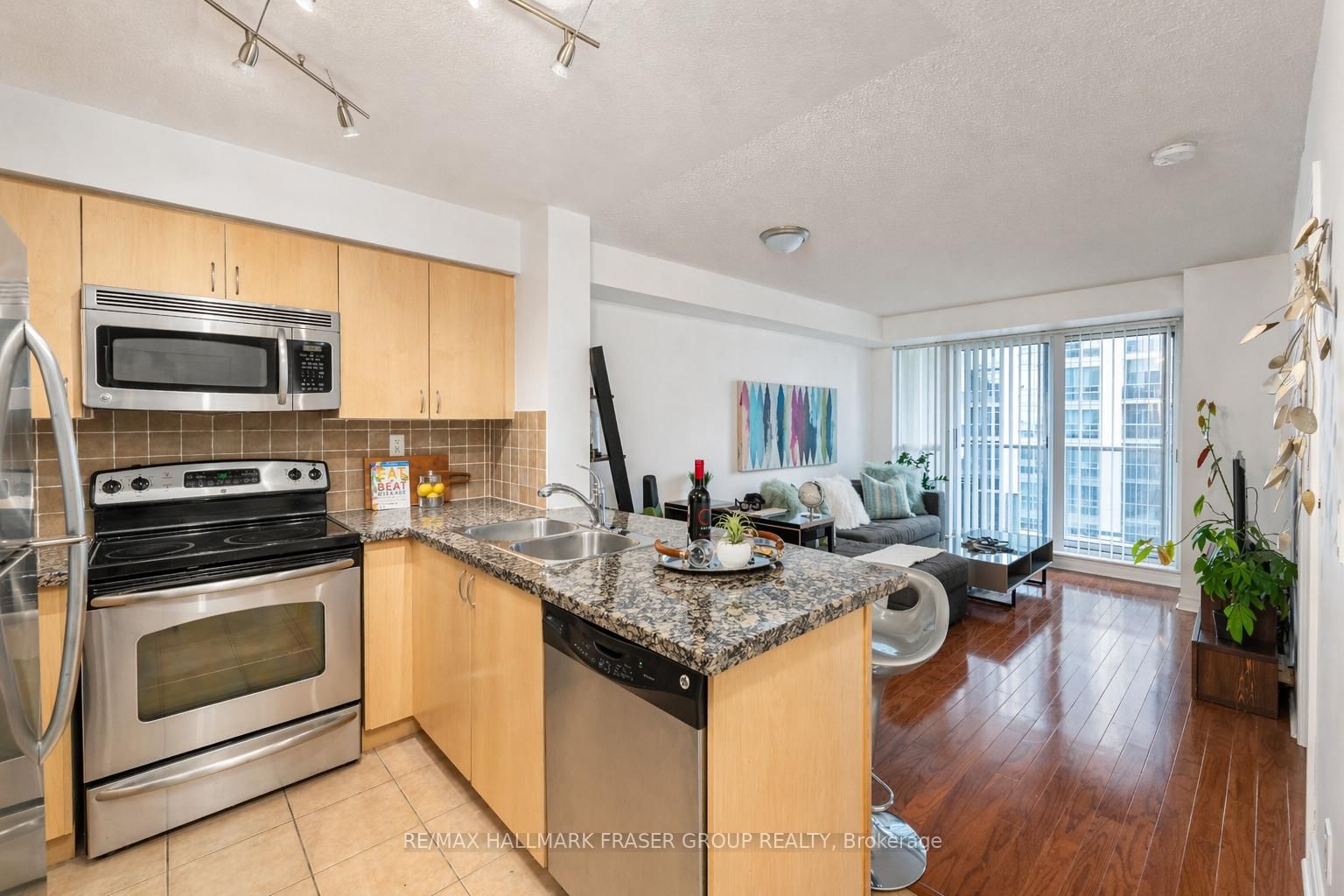 5 Michael Power Place, Unit 905 - Photo 20