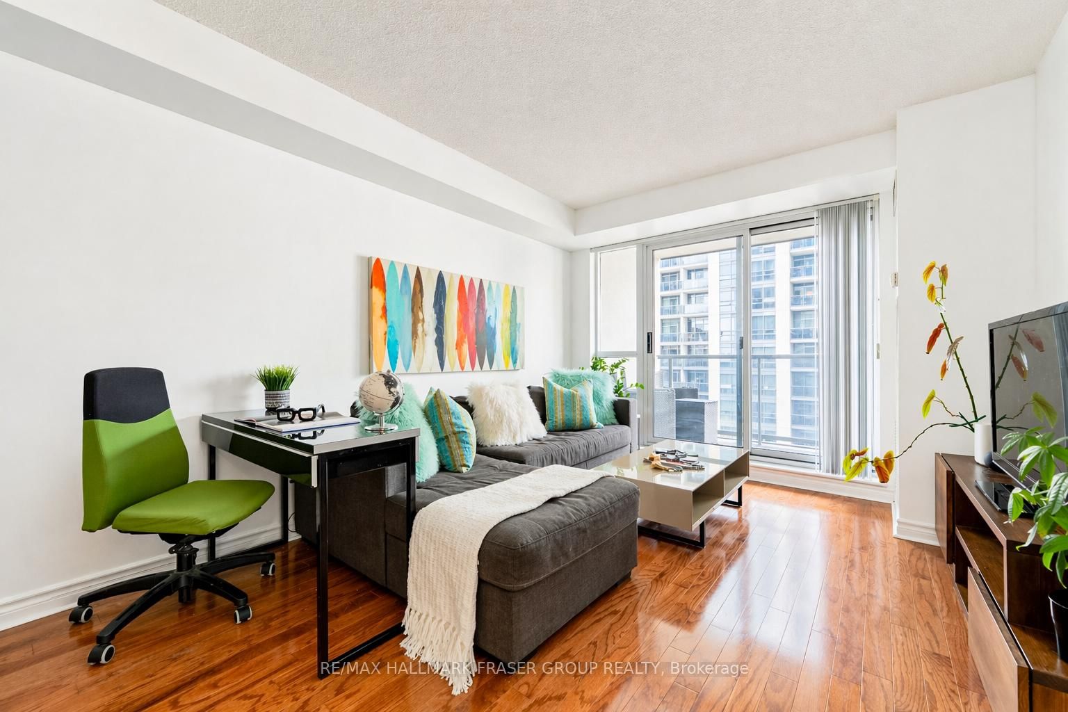 5 Michael Power Place, Unit 905 - Photo 8