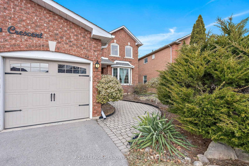 29 Hamilton Cres, Halton Hills, L7G 5K9 | Image 3