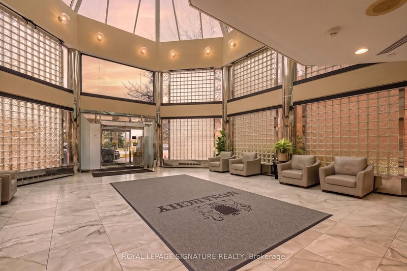 707 - 325 Webb Dr, Mississauga, L5B 3Z9 | Image 2