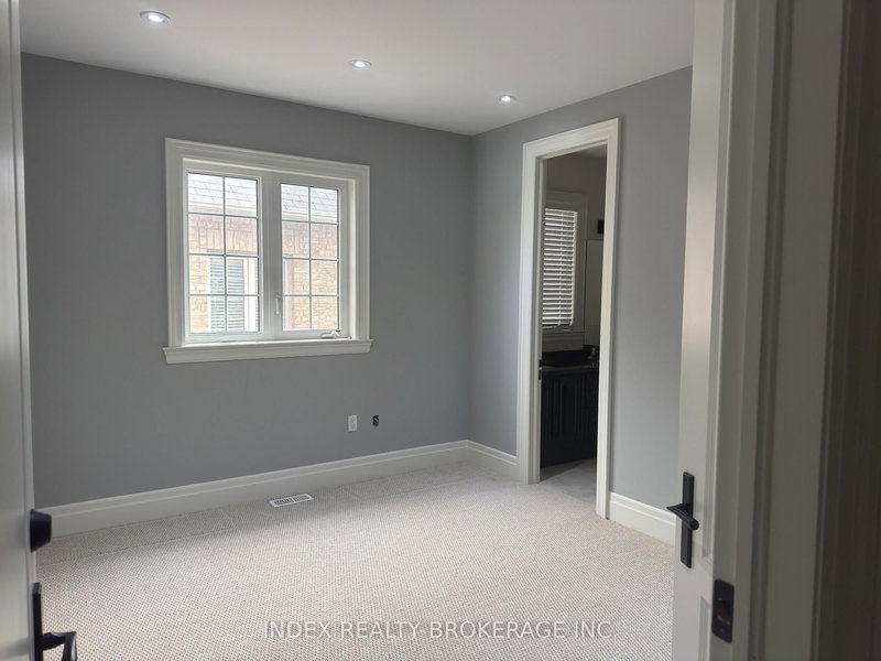 Upper - 24 Lloyd Sanderson Dr, Brampton, L6Y 3A5 | Image 2