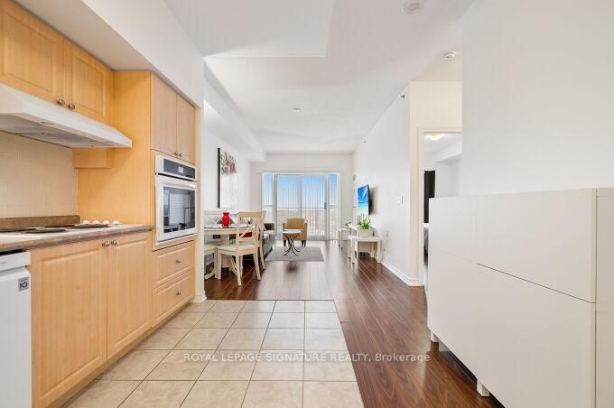 810 Scollard Court, Unit 1003 - Photo 9