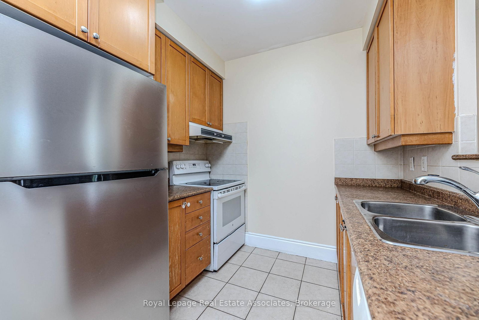 700 Humberwood Boulevard, Unit 128 - Photo 10