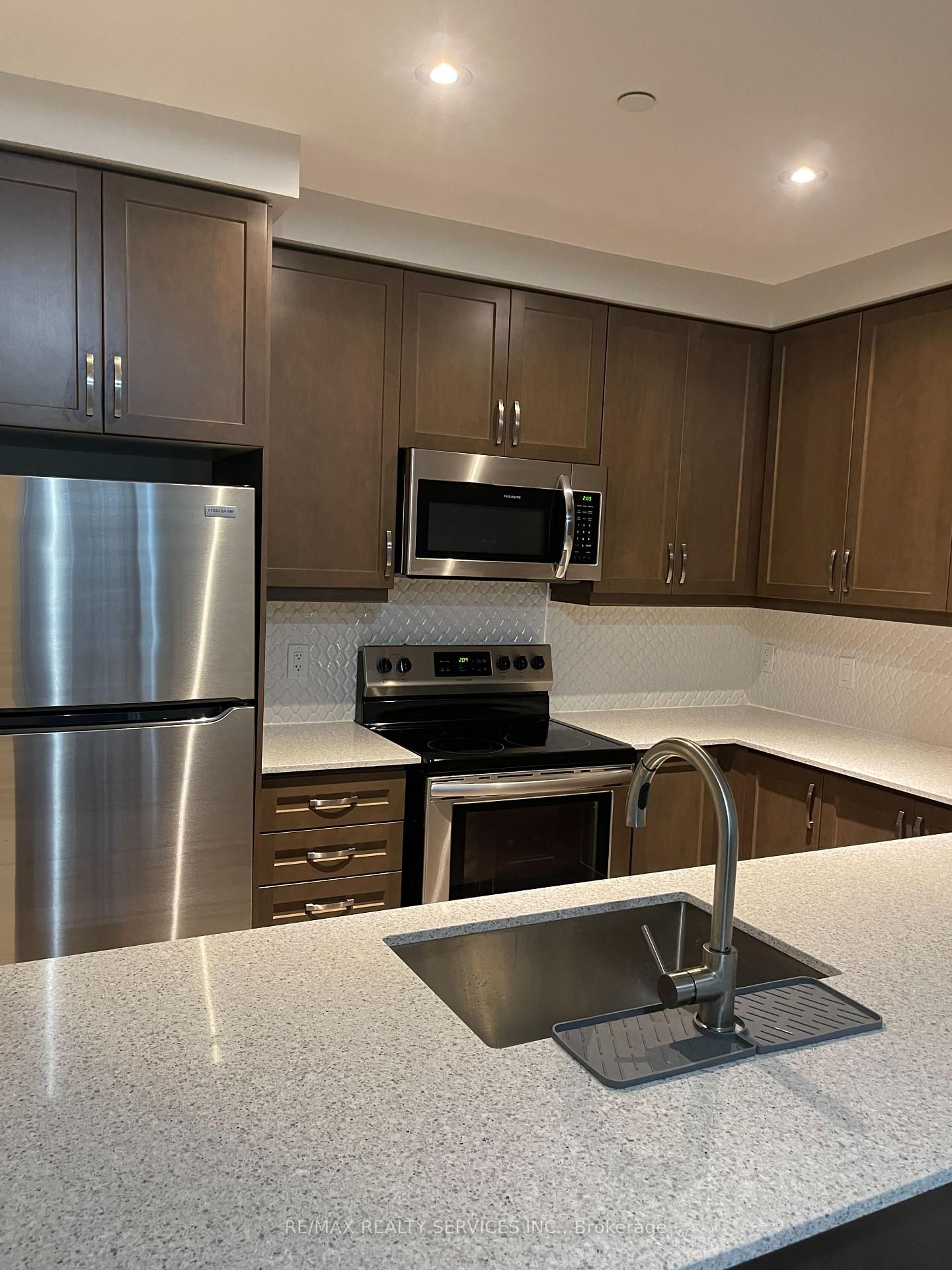 15 Lynch Street, Unit 203 - Photo 9