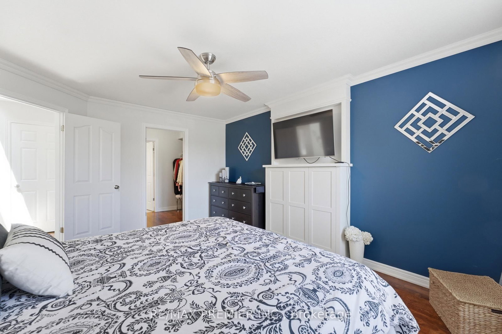 2304 Sovereign Street - Photo 17