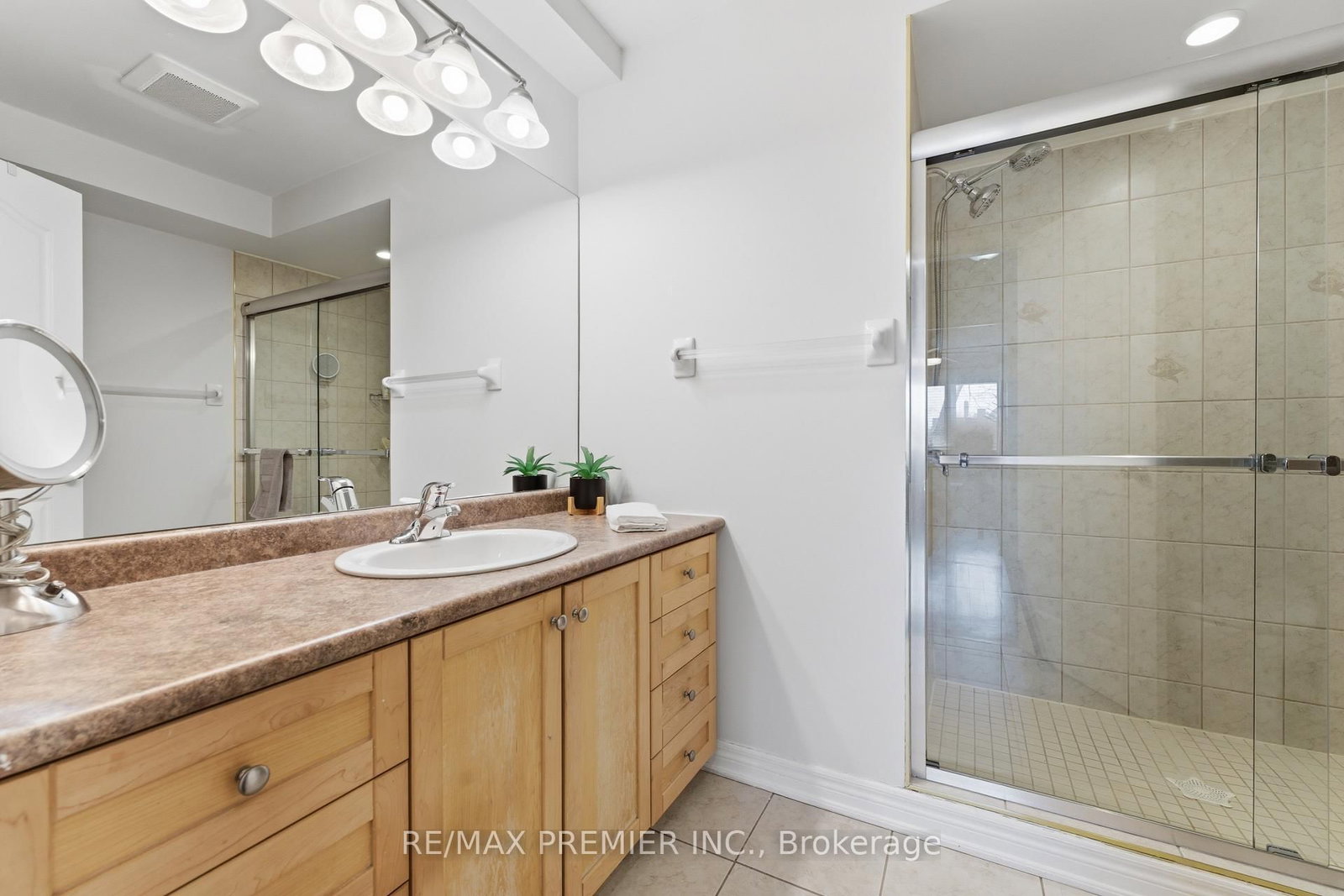 2304 Sovereign Street - Photo 18