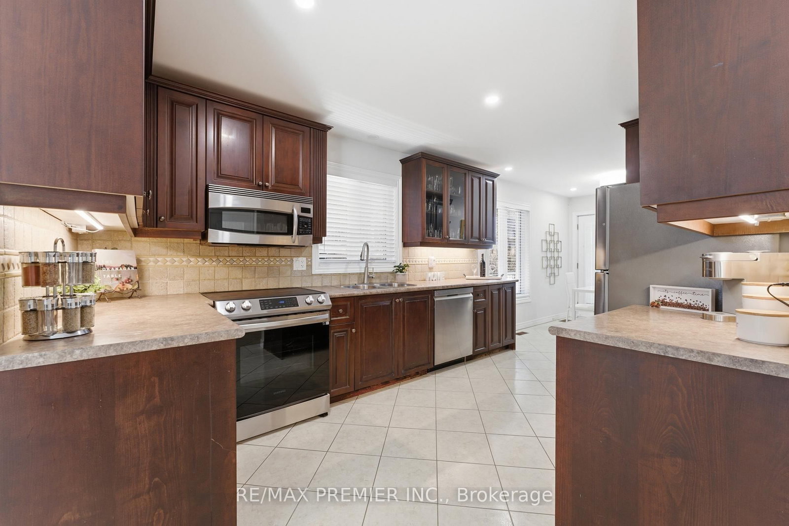 2304 Sovereign Street - Photo 5