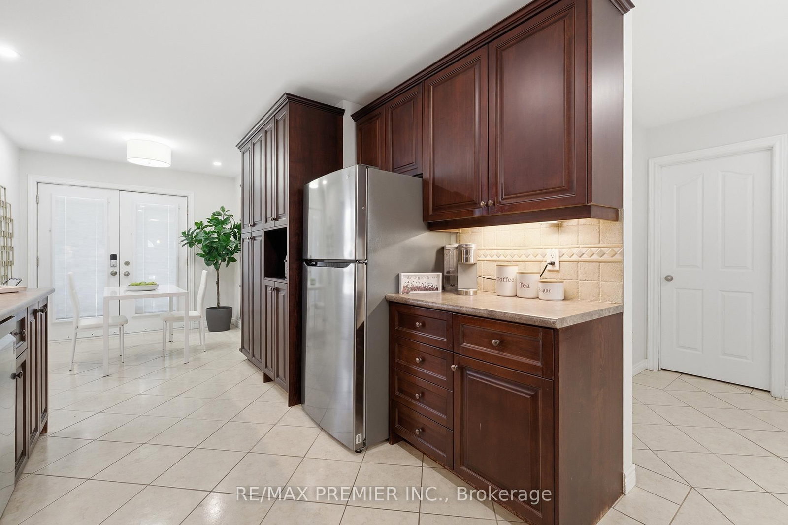 2304 Sovereign Street - Photo 6