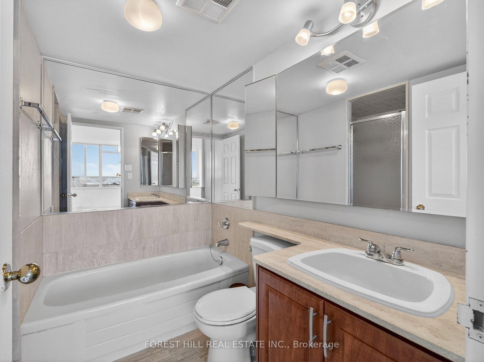 100 County Court Boulevard, Unit 1201 - Photo 29