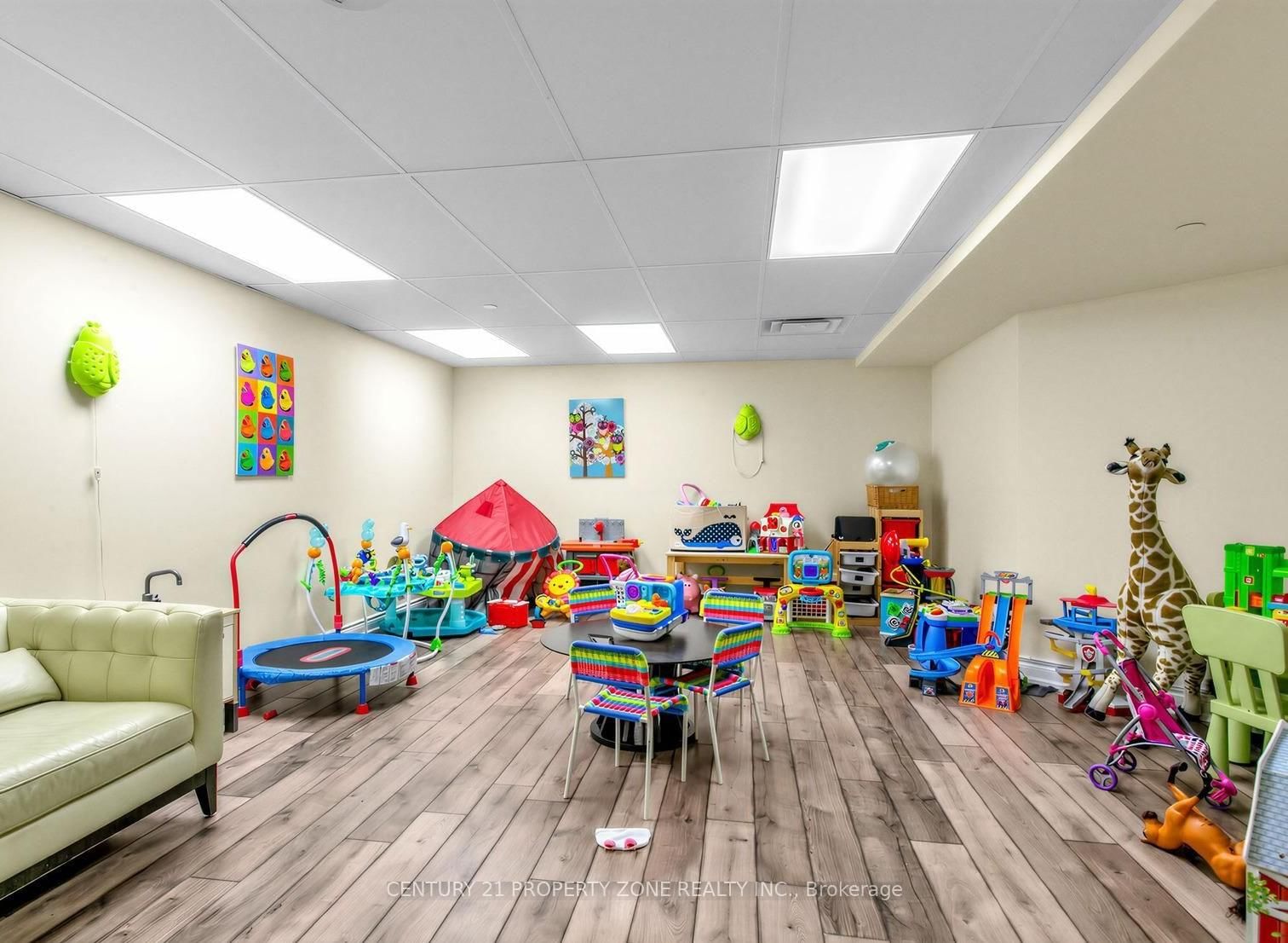 60 Heintzman Street, Unit 215 - Photo 19