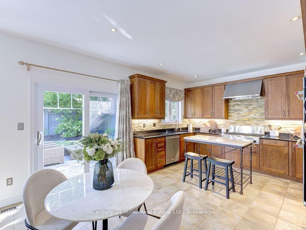 2301 Hertfordshire Way - Photo 10