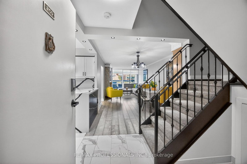 209 - 366 The East Mall, Toronto, M9B 6C4 | Image 2