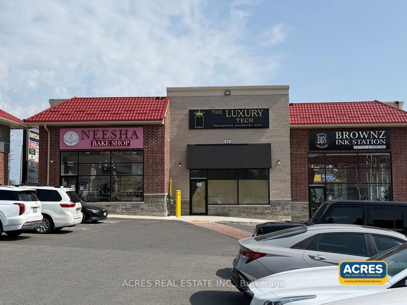 02 - 860 North Park Dr, Brampton, L6S 4N5 | Image 2