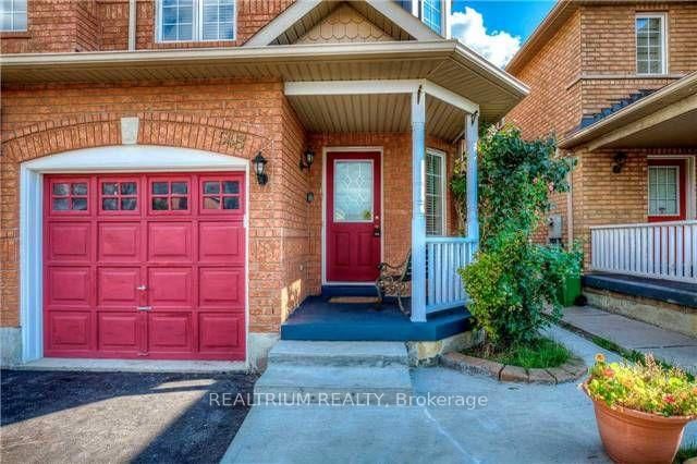 Upper - 548 Garden Walk