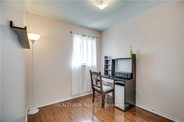 Upper - 548 Garden Walk - Photo 11