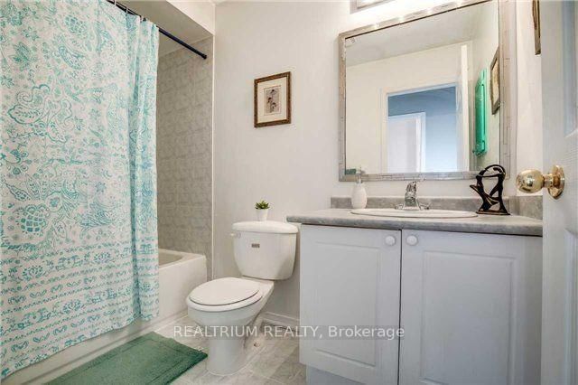 Upper - 548 Garden Walk - Photo 12