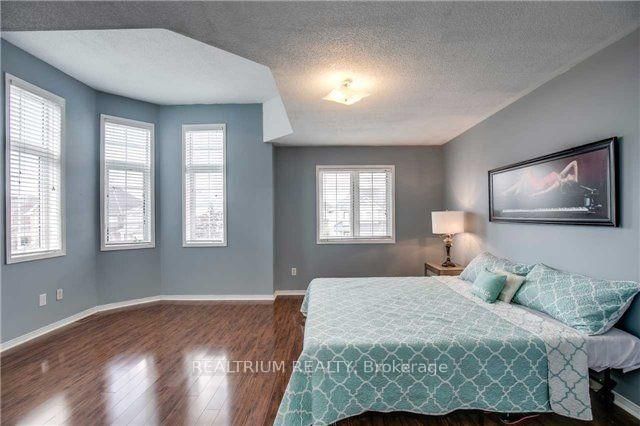 Upper - 548 Garden Walk - Photo 8