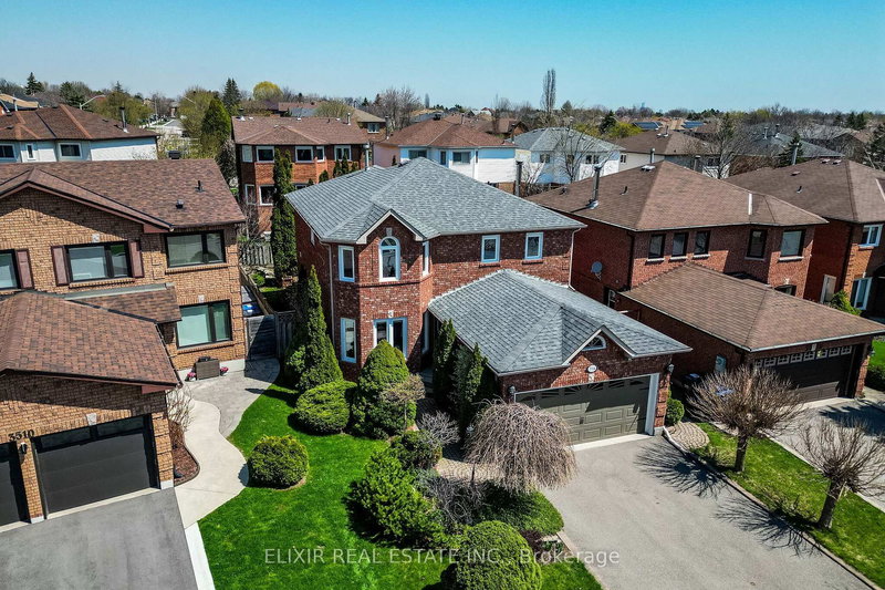 3514 Pintail Circ, Mississauga, L5N 6C7 | Image 2