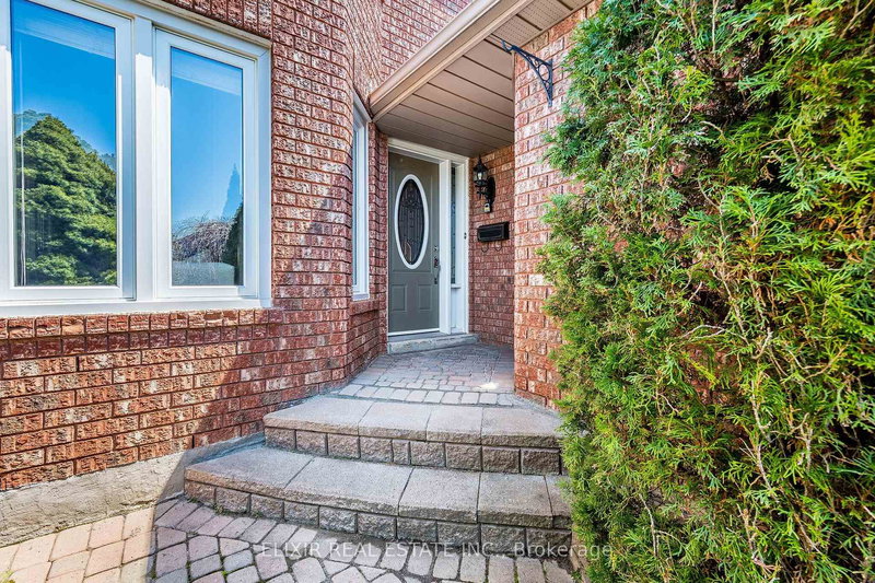 3514 Pintail Circ, Mississauga, L5N 6C7 | Image 3