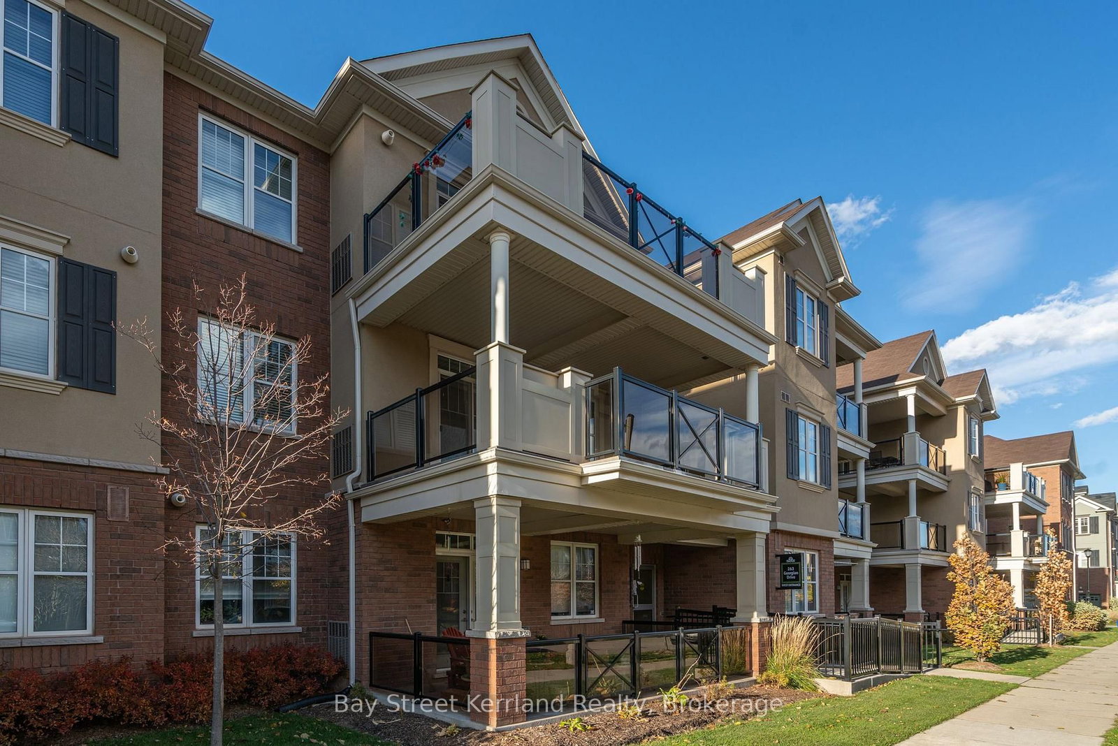 263 Georgian Drive, Unit 201