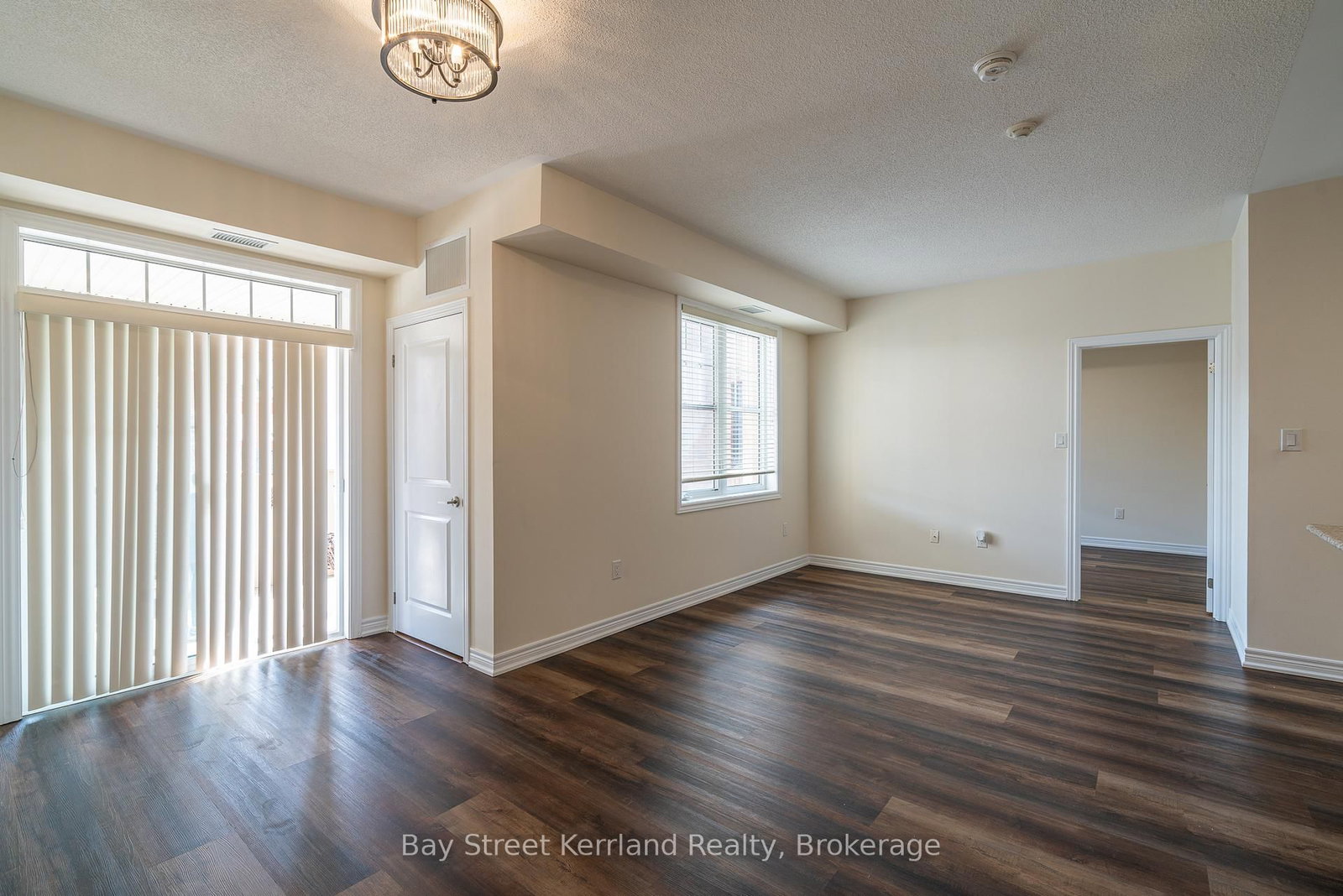 263 Georgian Drive, Unit 201 - Photo 10