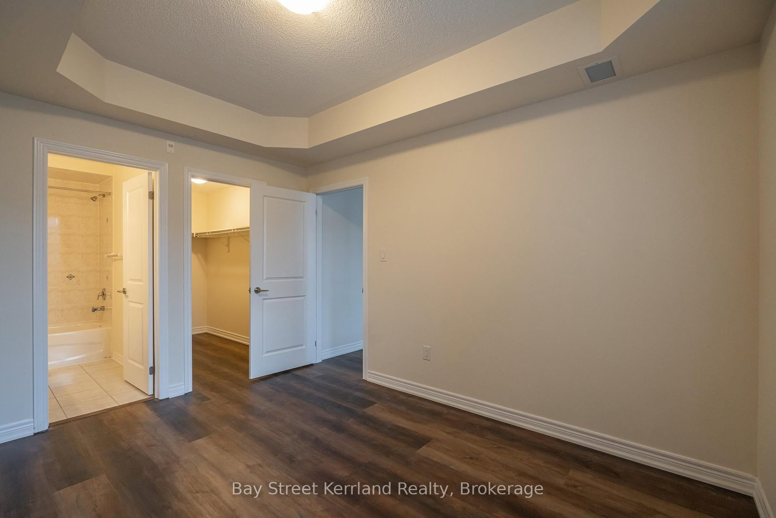 263 Georgian Drive, Unit 201 - Photo 11