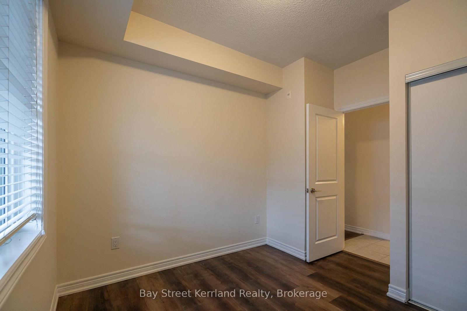263 Georgian Drive, Unit 201 - Photo 15