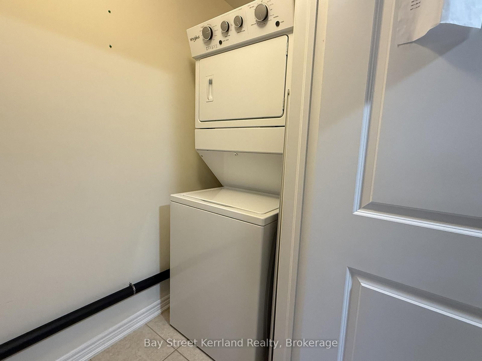 263 Georgian Drive, Unit 201 - Photo 18