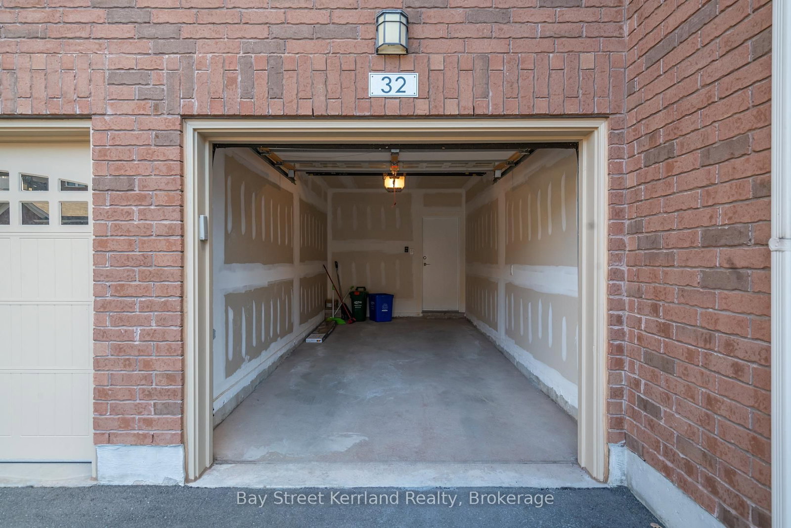 263 Georgian Drive, Unit 201 - Photo 21