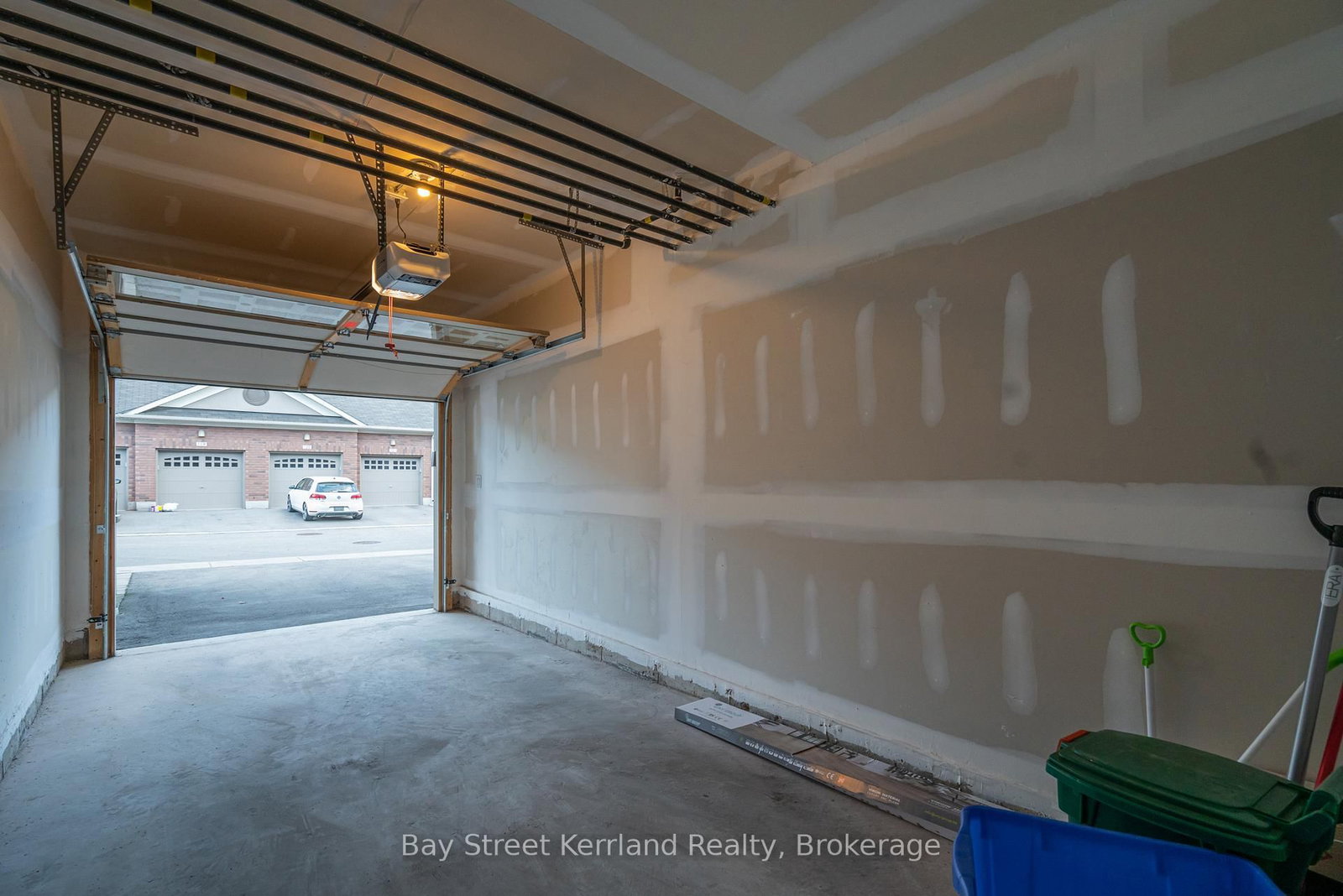 263 Georgian Drive, Unit 201 - Photo 22