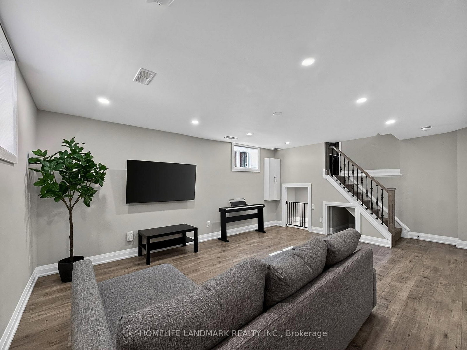 1166 Kingsholm Drive - Photo 24