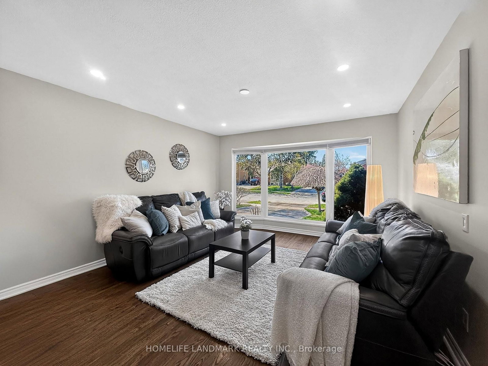 1166 Kingsholm Drive - Photo 4