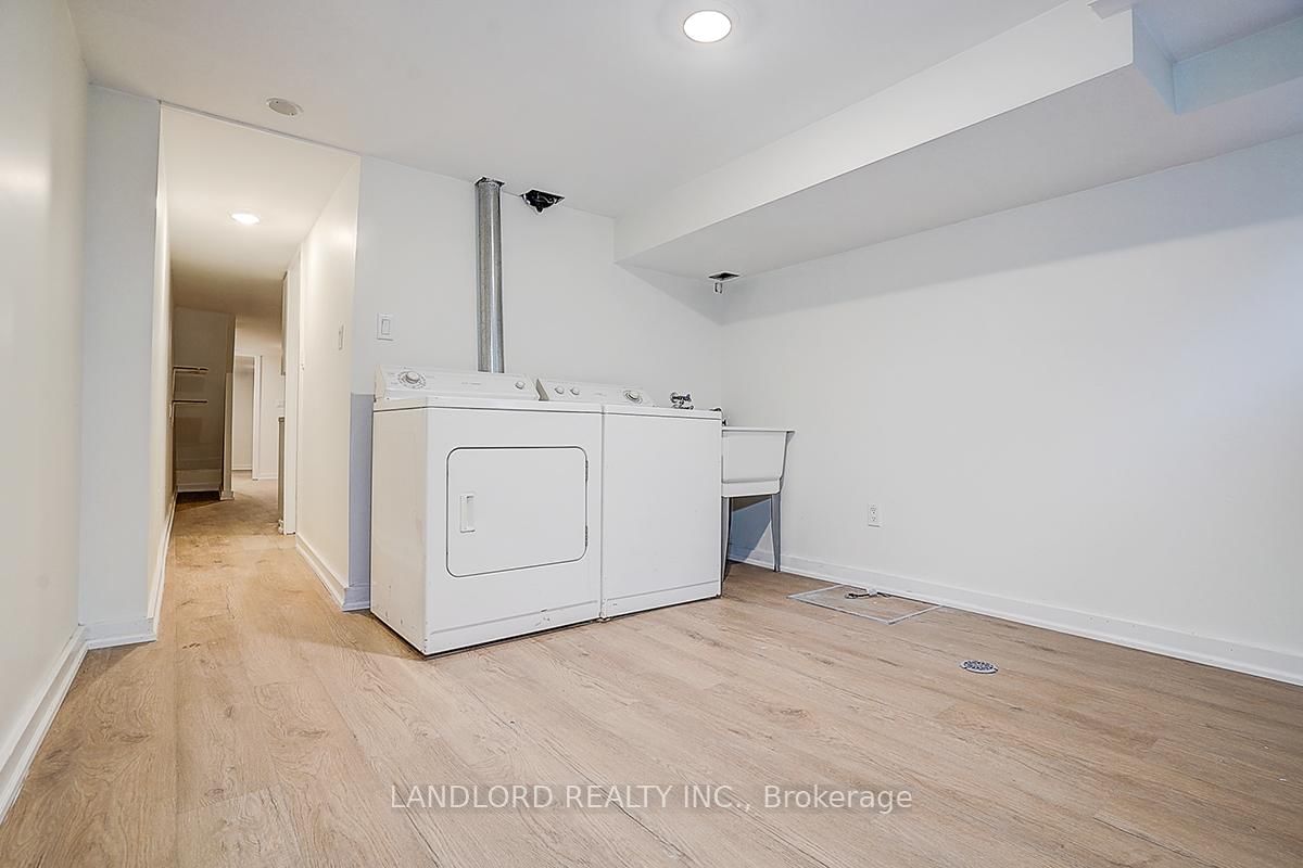 96 Wiltshire Avenue, Unit Lower - Photo 11