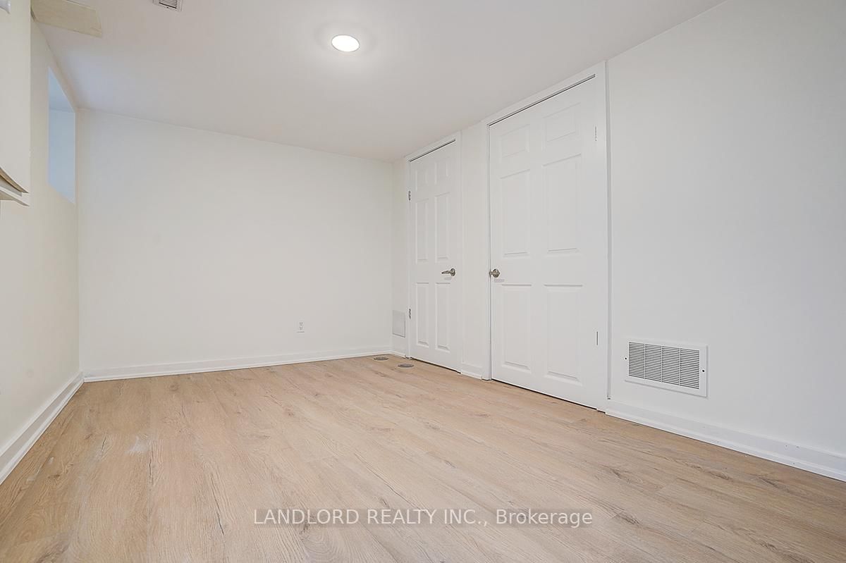 96 Wiltshire Avenue, Unit Lower - Photo 13
