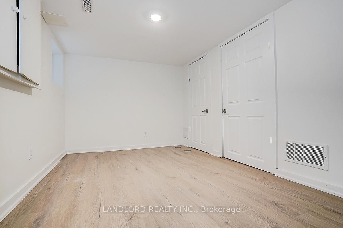 96 Wiltshire Avenue, Unit Lower - Photo 14
