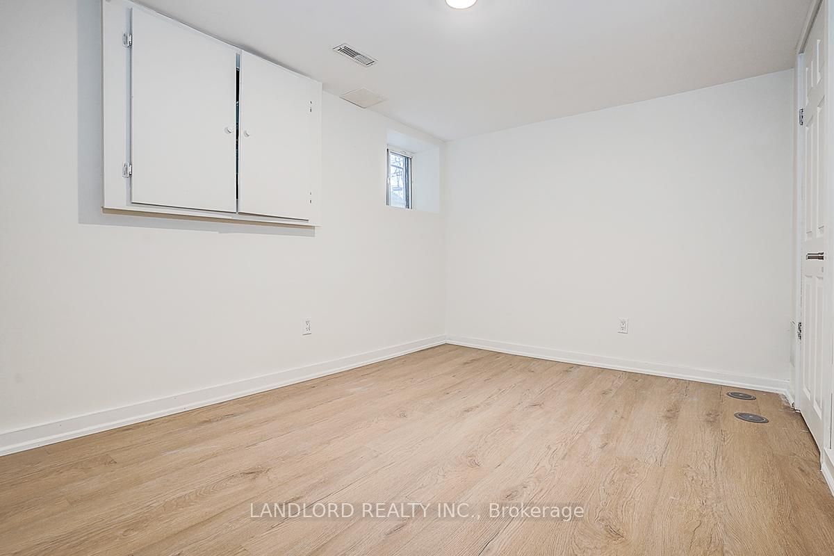 96 Wiltshire Avenue, Unit Lower - Photo 15